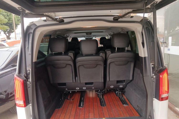 Mercedes-Benz V Class 2022 #20 Mercedes-Benz V Class 2022 car image #20