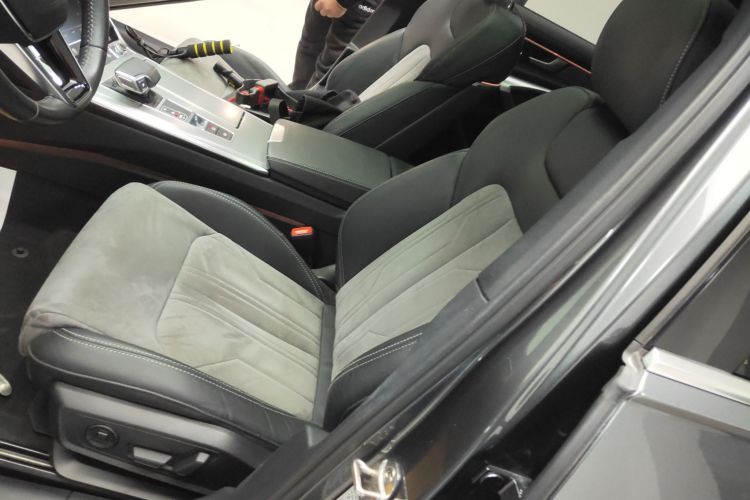 Audi A6L New Energy 2020 car image #20