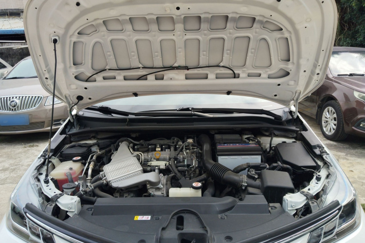 丰田 卡罗拉锐放 2020 汽车图片 #20