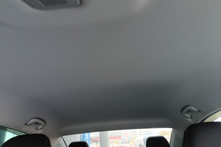 Roewe i5 2020 car image #20