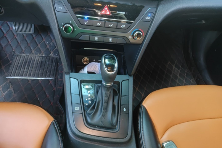 Hyundai Elantra AD 2018 car image #20