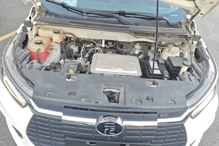 BYD Yuan New Energy 2020 صورة سيارة #20