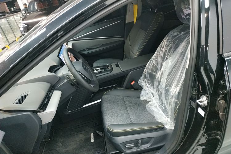 Toyota bZ5 2025 car image #20