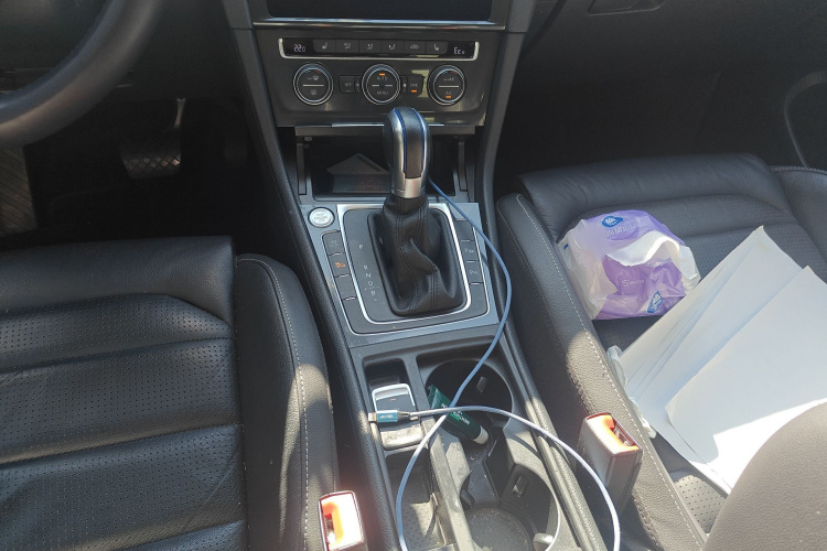 Volkswagen Golf New Energy (Imported) 2018 صورة سيارة #20