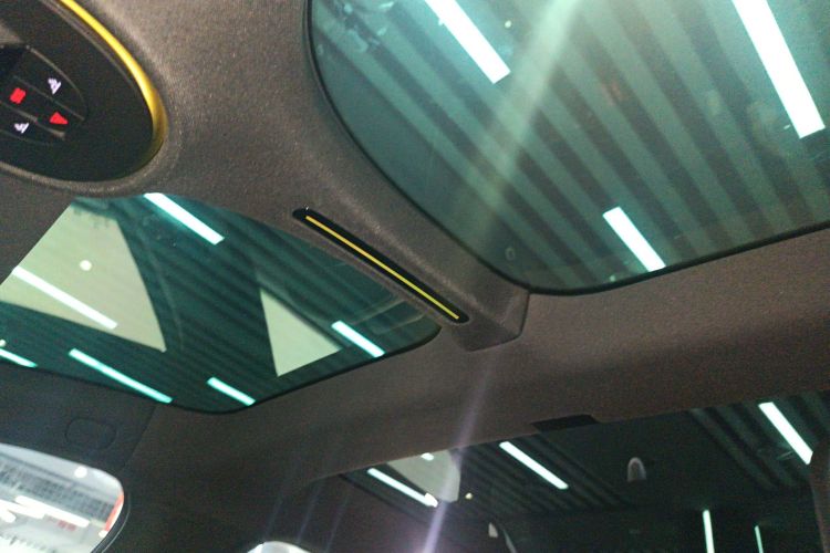 Avatr 12 2023 car image #20