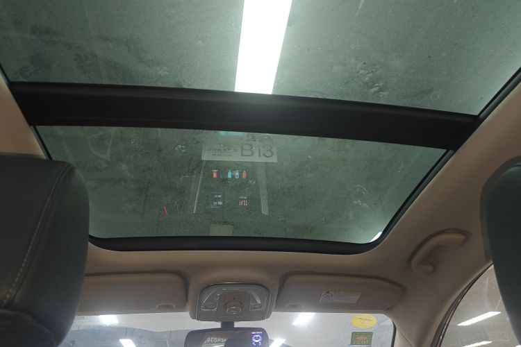 BYD Yuan New Energy 2018 car image #20