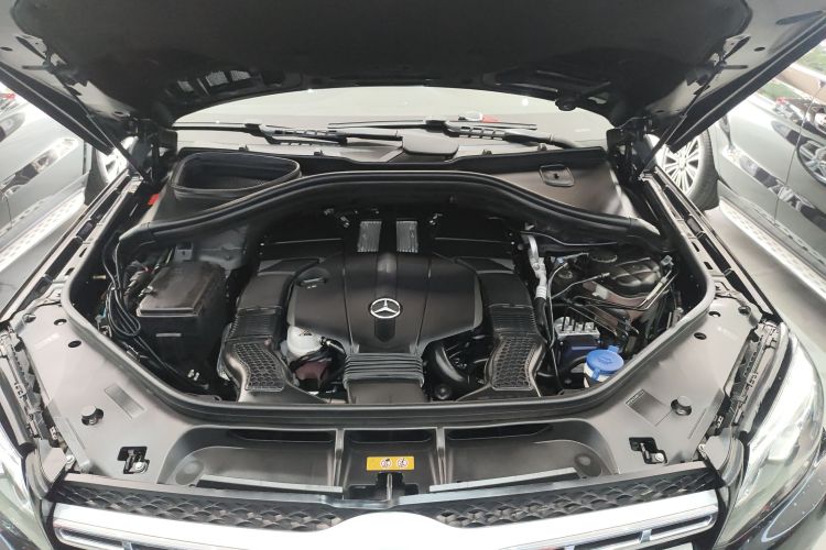 Mercedes-Benz GLS Class 2019 car image #20