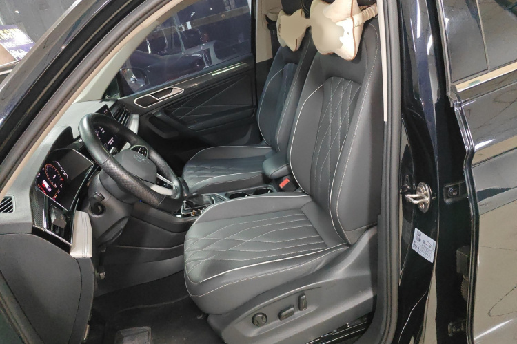 Volkswagen Tiguan L 2022 imagen de coche #20