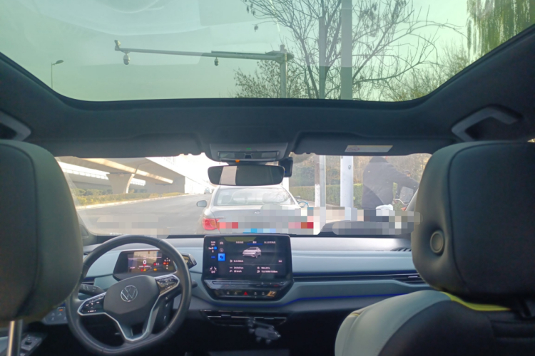 Volkswagen ID.4 X 2023 immagine di auto #20