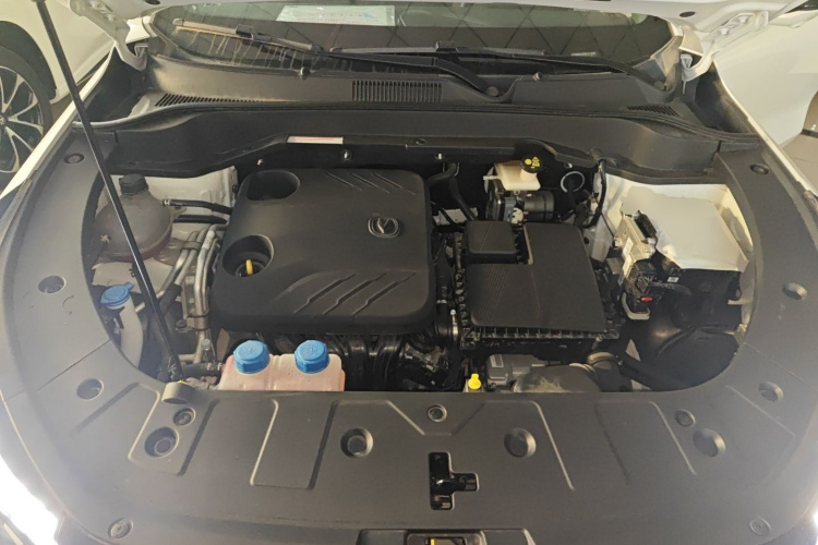 Changan UNI-Z PHEV 2025 #20 Changan UNI-Z PHEV 2025 immagine di auto #20