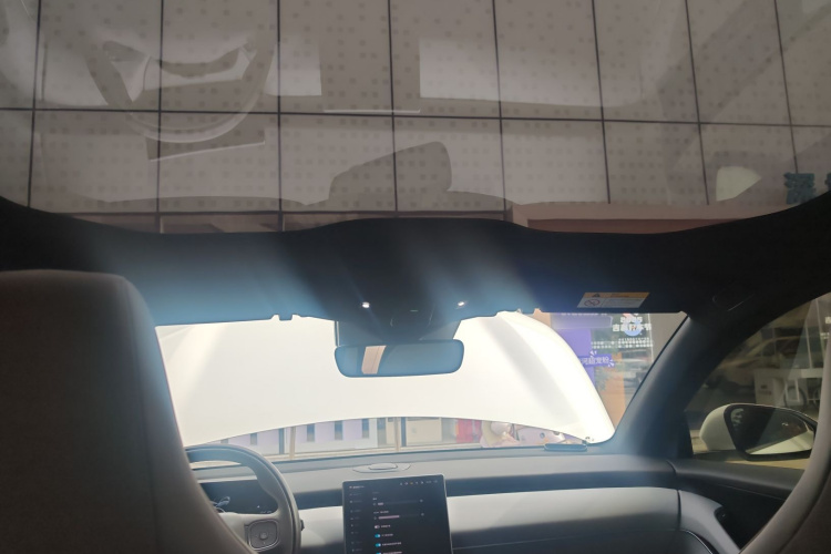 NIO ET5 2023 car image #20