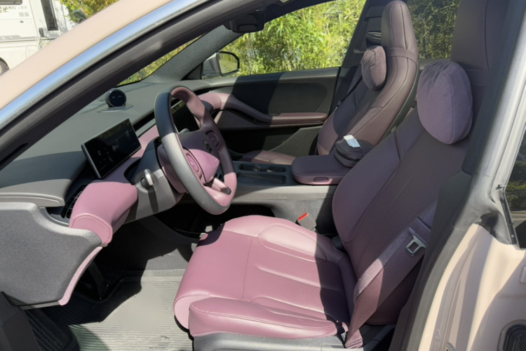 NIO ET5 2023 car image #20