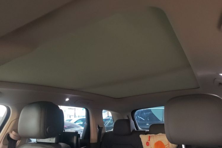 Volkswagen Touareg 2018 car image #20