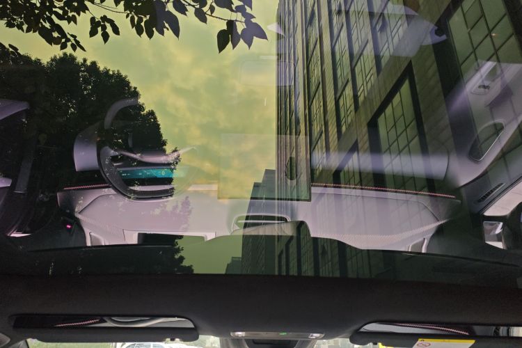 Lynk & Co 2024 car image #20