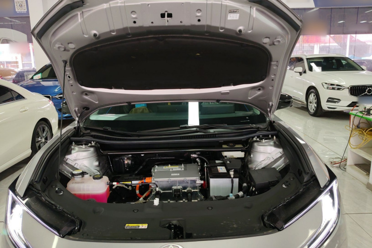 Toyota bZ5 2025 #20 Toyota bZ5 2025 immagine di auto #20