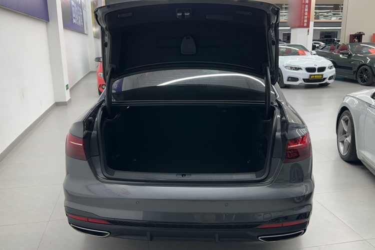 Audi A4L 2024 car image #20