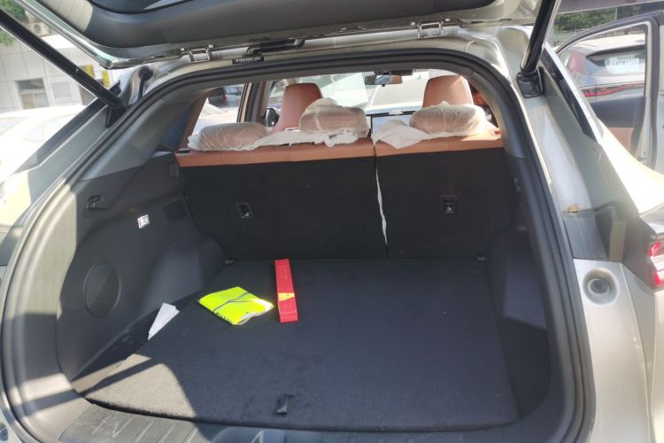 Changan UNI-Z PHEV 2025 car image #20