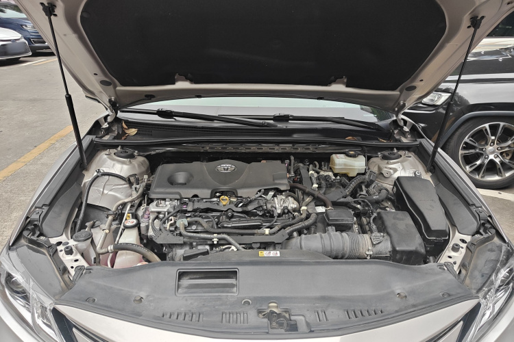 Toyota Camry 2022 image de voiture #20