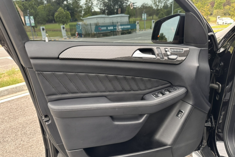 Mercedes-Benz GLE Coupe AMG 2017 #20 Mercedes-Benz GLE Coupe AMG 2017 car image #20