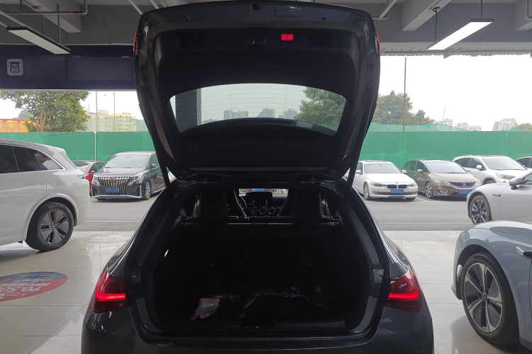 Mercedes-Benz CLA Class (Imported) 2025 #20 Mercedes-Benz CLA Class (Imported) 2025 car image #20