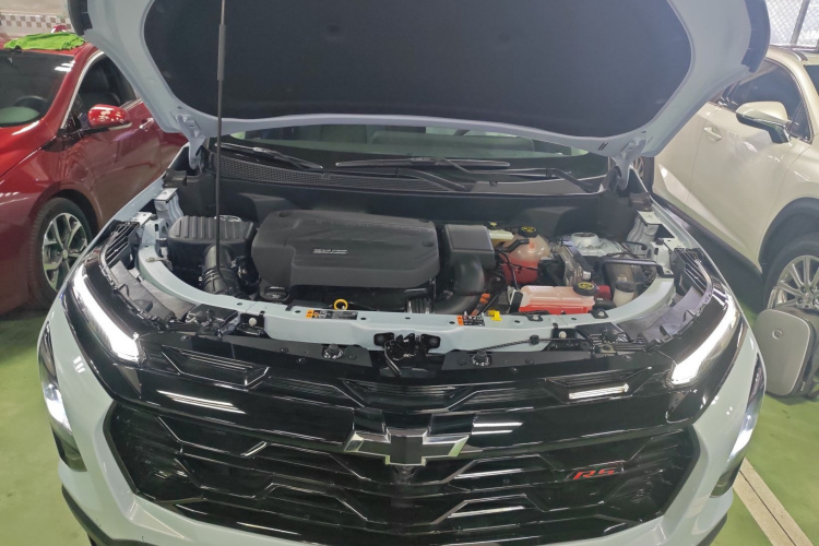 Chevrolet Equinox Plus 2025 #20 Chevrolet Equinox Plus 2025 car image #20