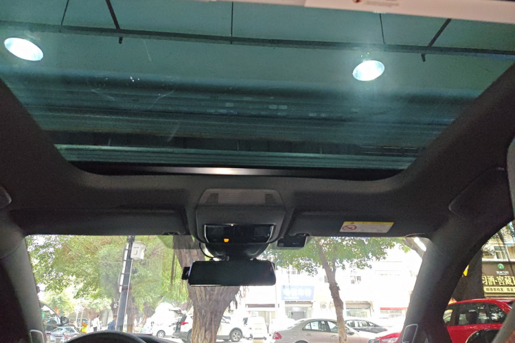 Volkswagen GolfGTI 2022 car image #20