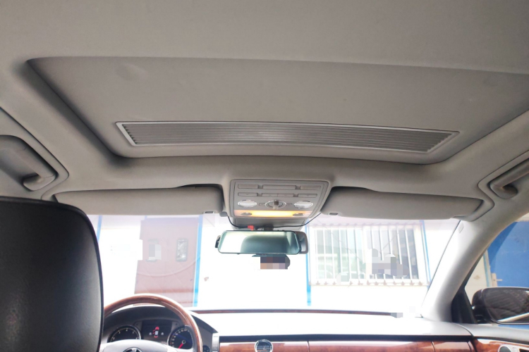 Volkswagen Pheaton 2011 immagine di auto #20