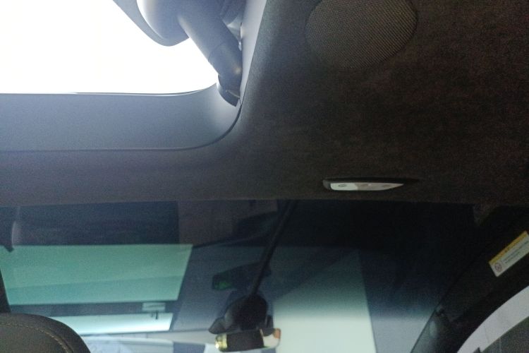 特斯拉 Model X 2023 汽车图片 #20