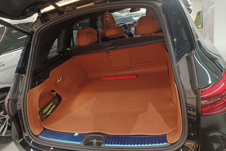 Mercedes-Benz GLC Class 2025 car image #20