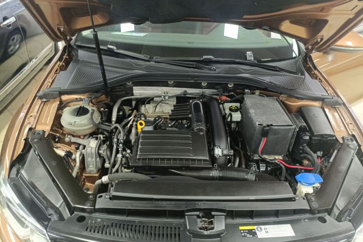 Volkswagen Lamando 2016 immagine di auto #20