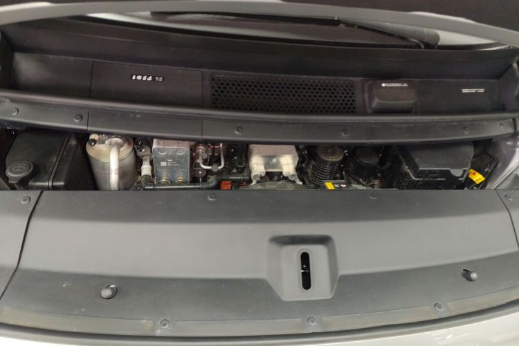 理想汽车 理想MEGA 2024 汽车图片 #20