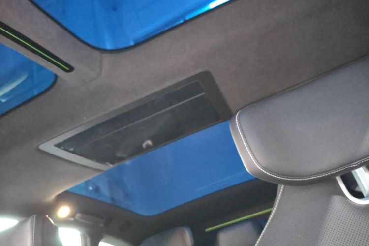 Avatr 12 2024 car image #20