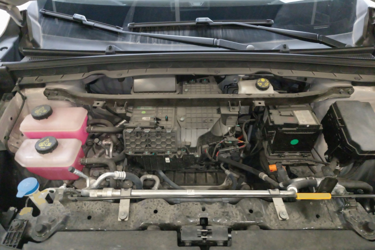 MG ES5 2024 #20 MG ES5 2024 car image #20