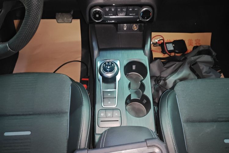 Ford Focus Active 2019 #20 Ford Focus Active 2019 immagine di auto #20