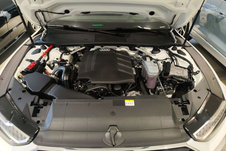 Audi A7 2022 car image #20