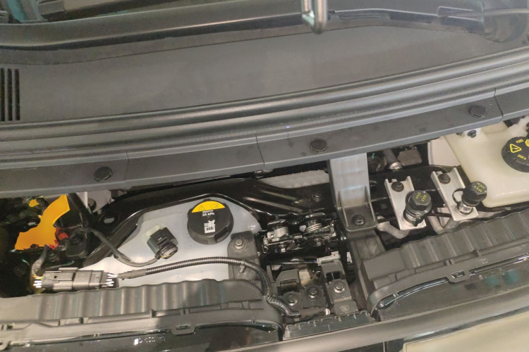 极氪 极氪MIX 2024 汽车图片 #20