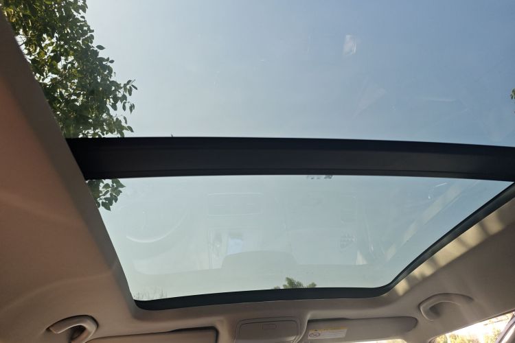 Skoda Yeti 2015 car image #20