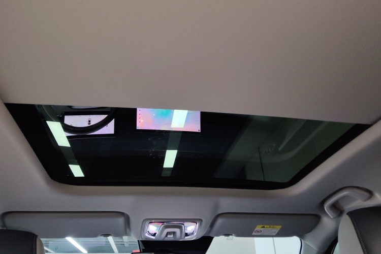 Changan UNI-Z PHEV 2025 #20 Changan UNI-Z PHEV 2025 immagine di auto #20