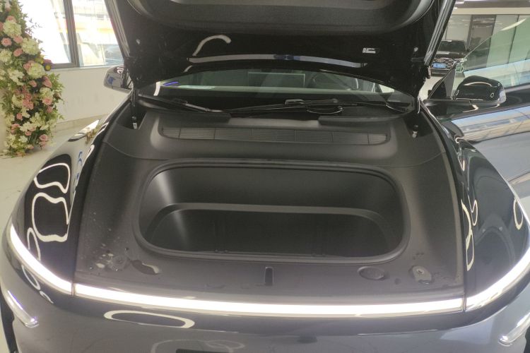 特斯拉 Model Y L 2025 汽车图片 #20