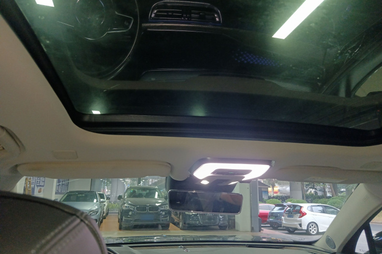 HongQi H9 2022 car image #20