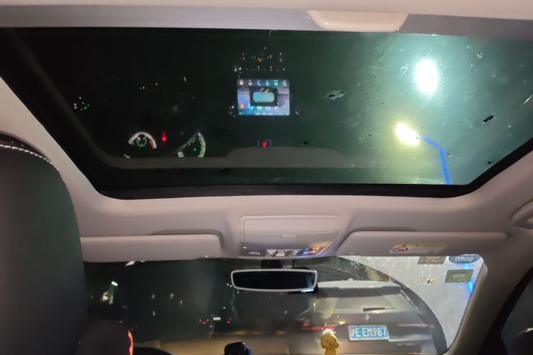 Skoda Superb 2019 car image #20