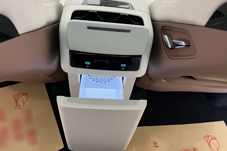 BYD Xia 2025 #20 BYD Xia 2025 immagine di auto #20