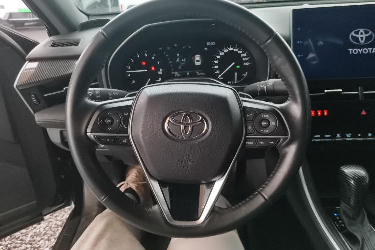 Toyota Avalon 2023 car image #20