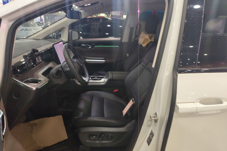 GAC Trumpchi E8 New Energy 2023 car image #20