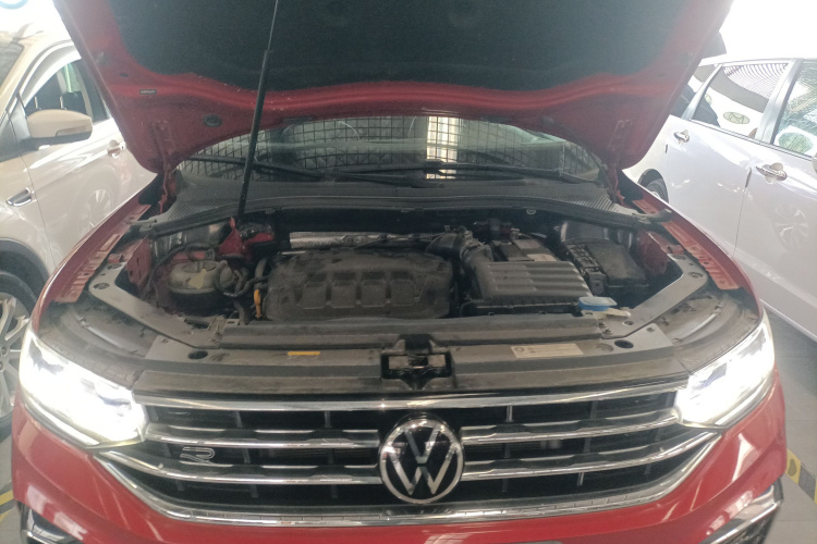 Volkswagen Tiguan X 2021 imagen de coche #20