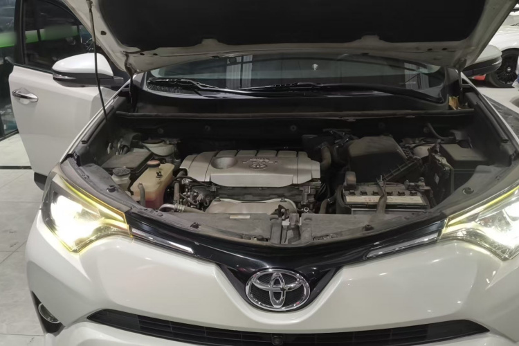 RAV4 2017 #20 RAV4 2017 car image #20