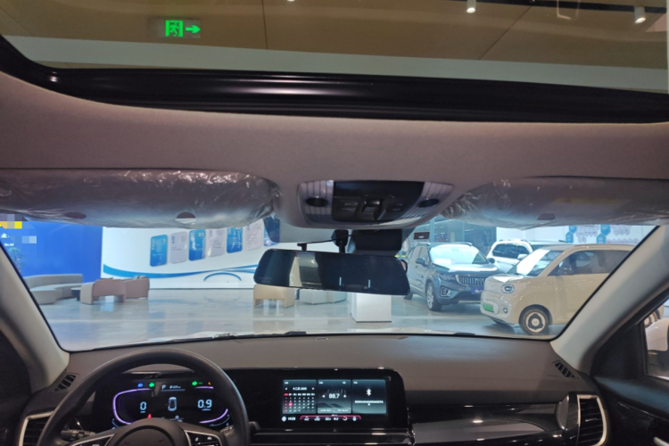 Kia Seltos 2025 car image #20