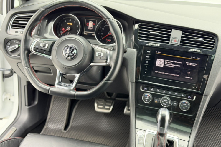 Volkswagen GolfGTI 2017 #20 Volkswagen GolfGTI 2017 car image #20