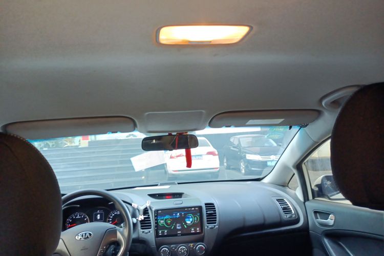 Kia K3 2018 car image #20