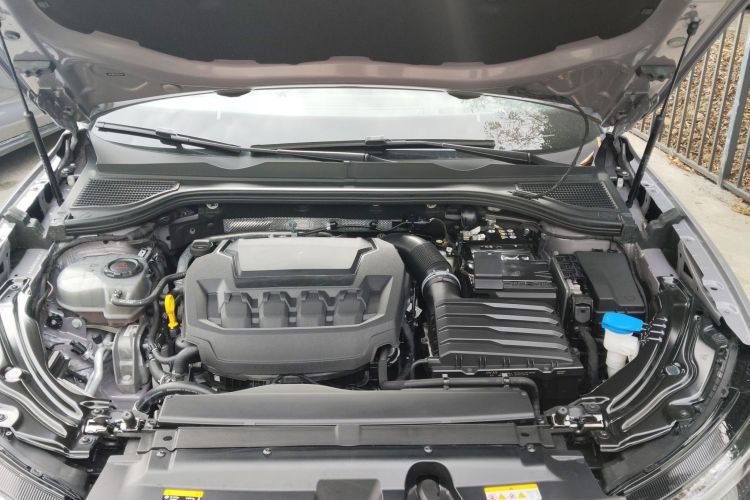 Volkswagen Passat 2024 car image #20
